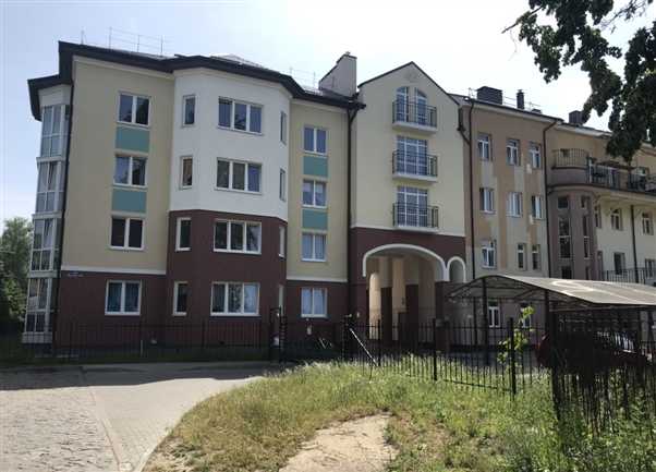 Продам квартиру в новостройке четырехкомнатную в кирпичном доме по адресу Октябрьская площадь 34 недвижимость Калининград