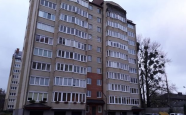 Продам квартиру трехкомнатную в кирпичном доме Озёрная недвижимость Калининград